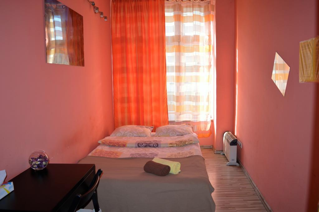 Honey Hostel Krakow Luaran gambar