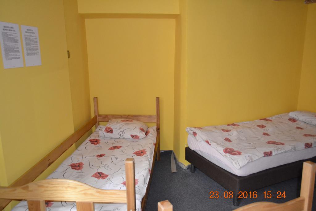 Honey Hostel Krakow Luaran gambar